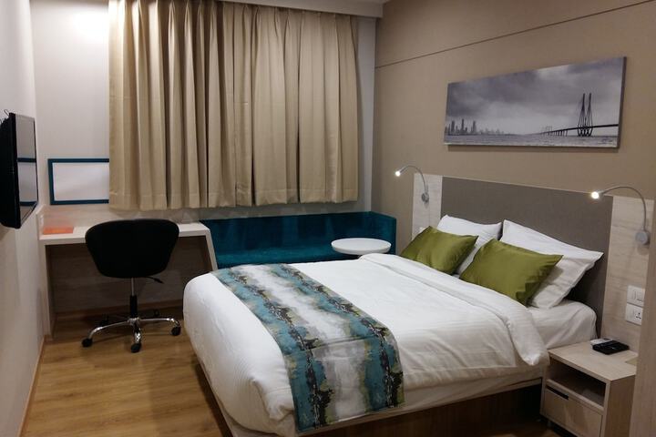 Room 6 of 45