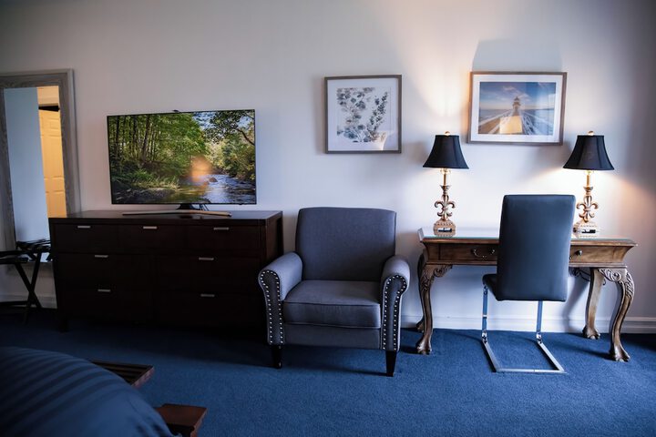 Room 32 of 128