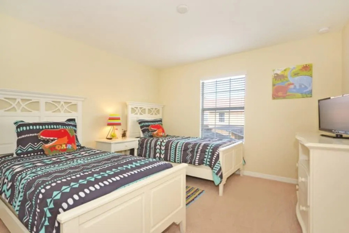 Room 6 of 27