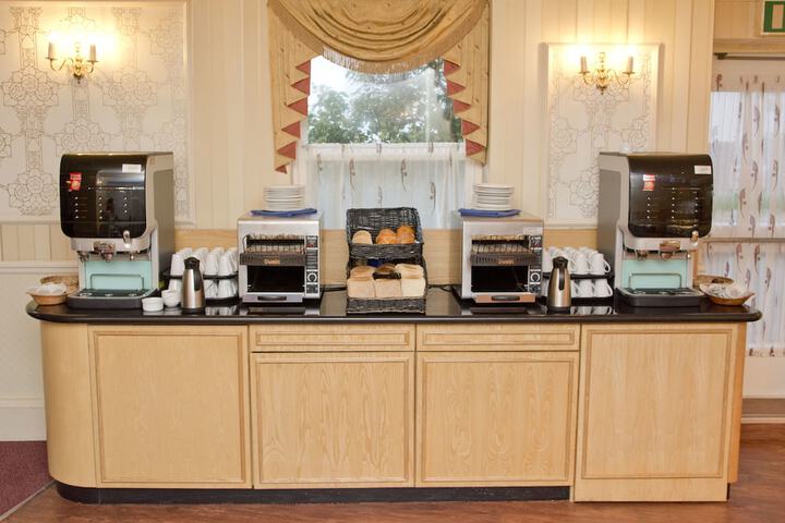 Breakfast/Coffee Service 54 of 67
