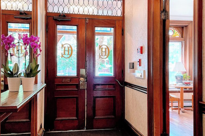 Ballroom/Hall 82 of 99