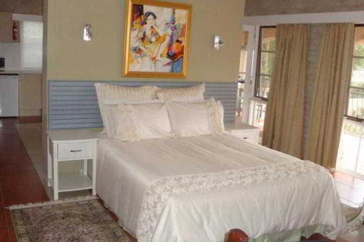 Room 8 of 10