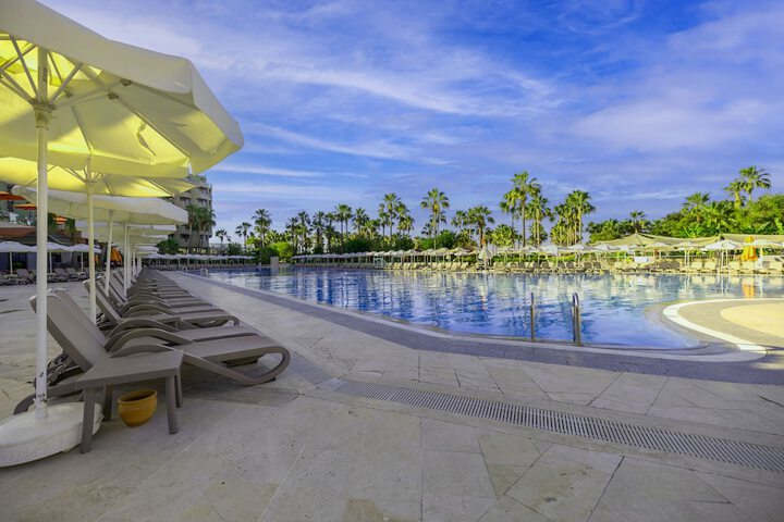 Pool 46 of 259