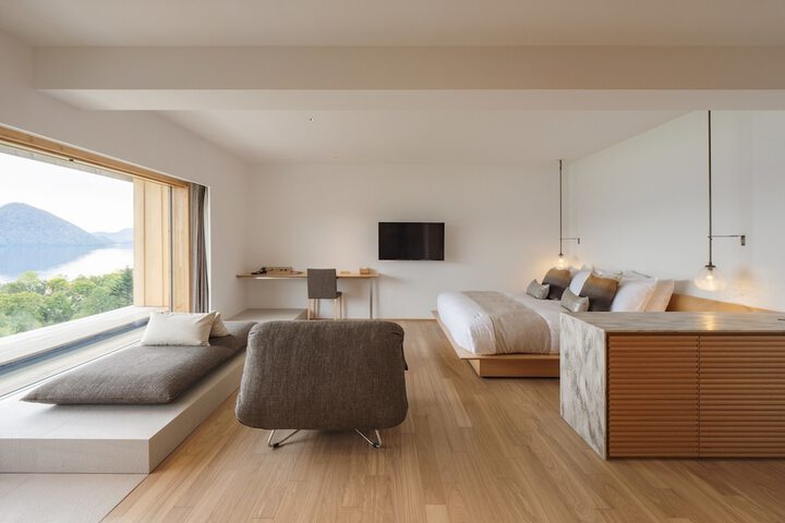 Room 10 of 60