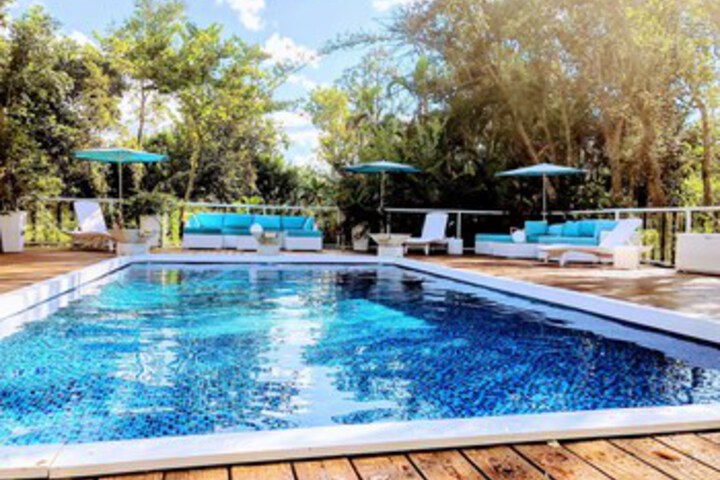 Pool 25 of 45