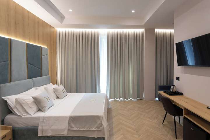 Room 13 of 249