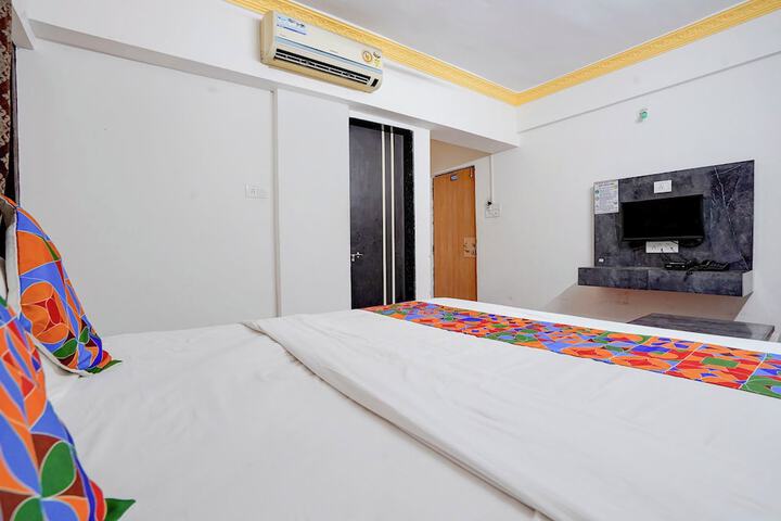 Room 17 of 29