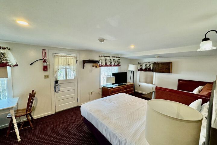 Room 25 of 73