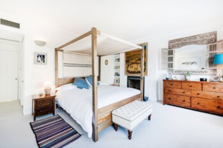 Room 46 of 58
