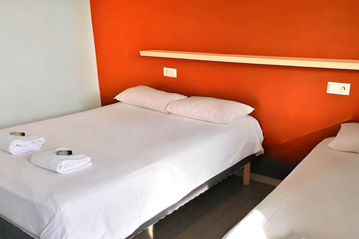 Room 12 of 26