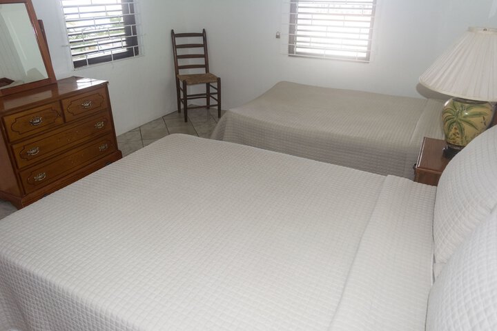 Room 5 of 157