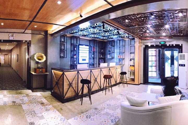 Hotel Interior 11 of 22