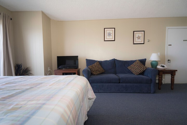 Room 121 of 179