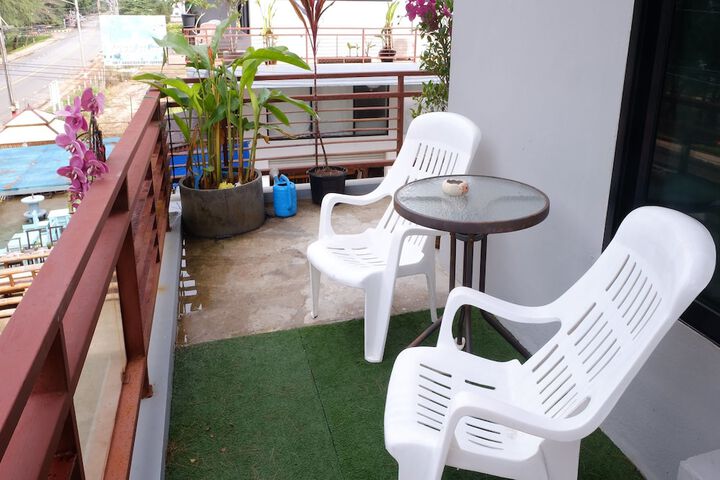 Terrace/Patio 4 of 27