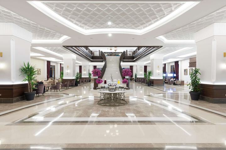 Guest Lobby