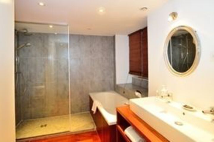 Room 2 of 15