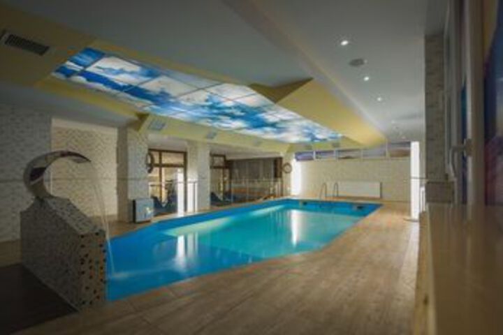Pool 29 of 35