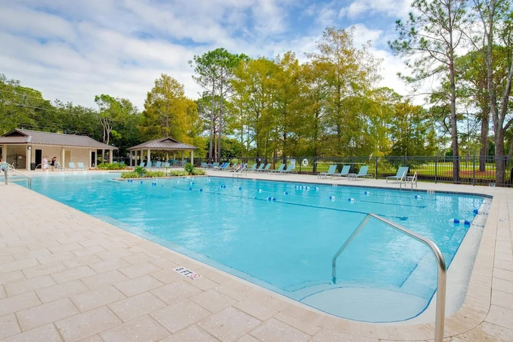 Pool 16 of 30