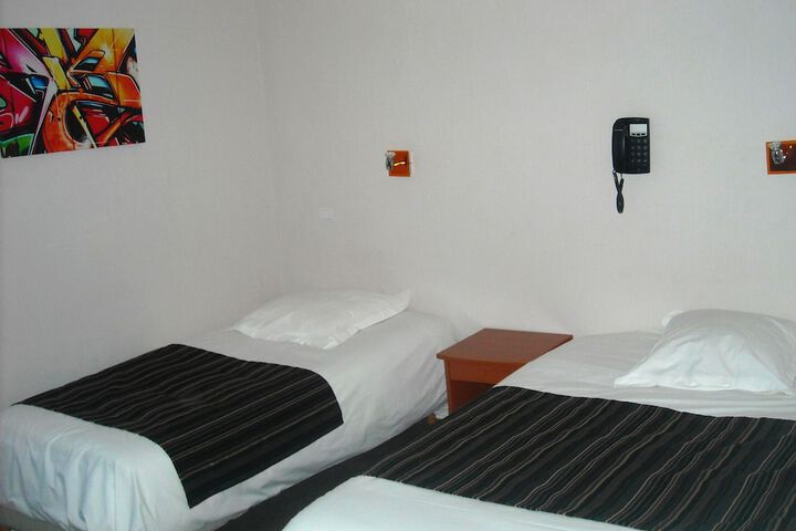 Room 5 of 26