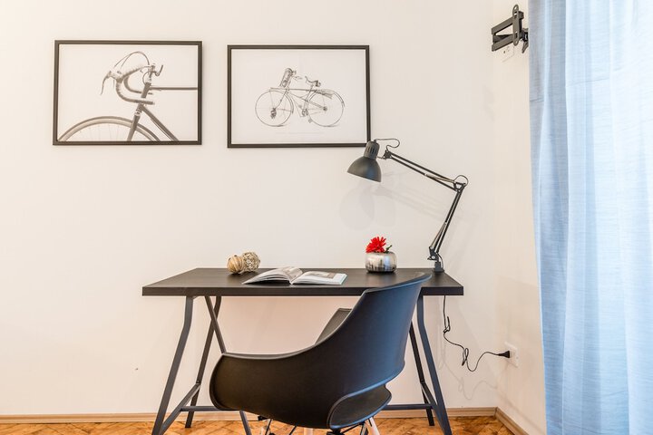 Room 2 of 15