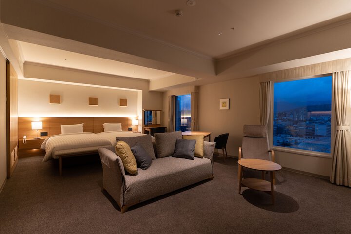 Room 10 of 87
