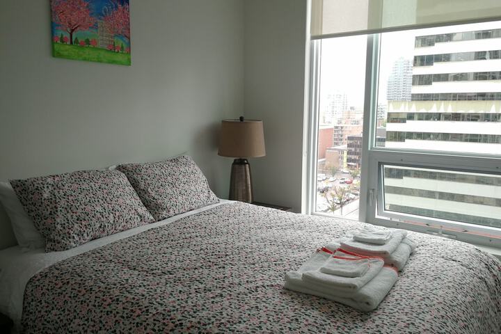 Room 8 of 28
