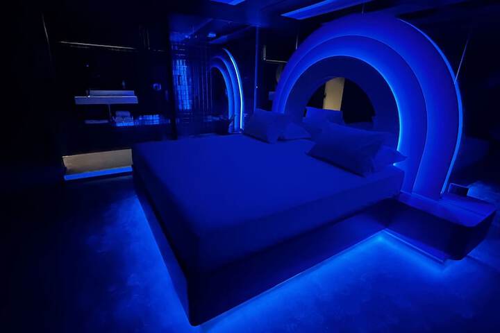 Room 12 of 35