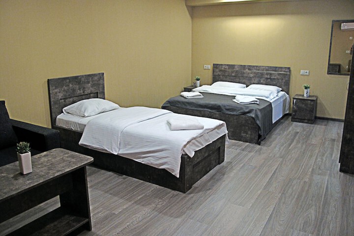 Room 12 of 86
