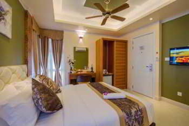Room 15 of 27