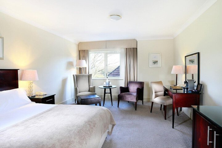 Room 9 of 48