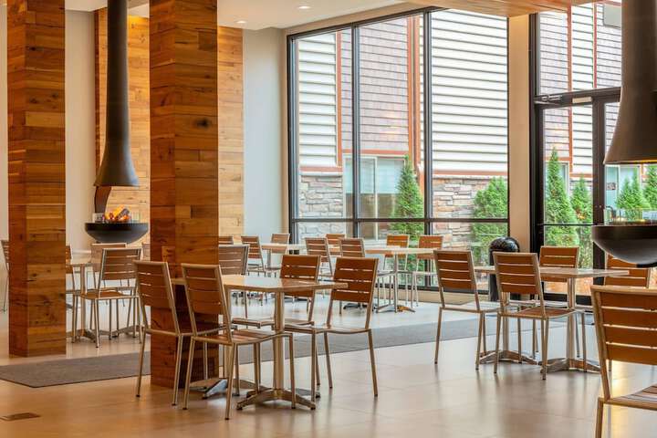 Breakfast area