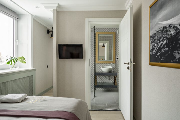 Room 15 of 29