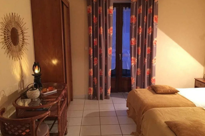 Room 3 of 22