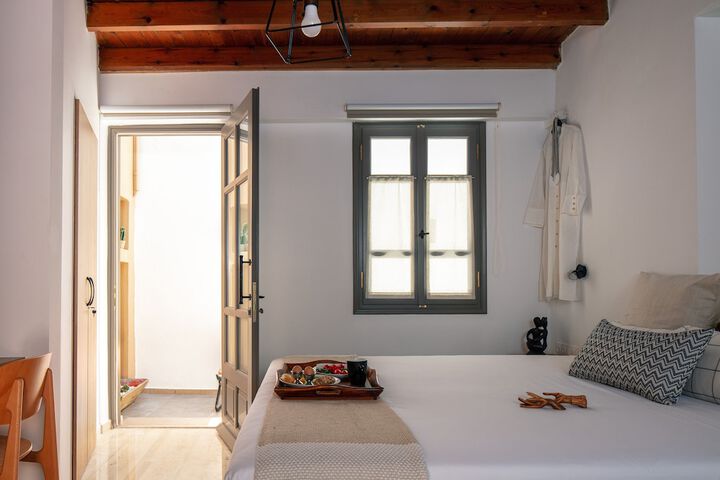Room 10 of 74