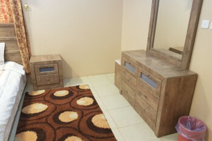 Room 18 of 33