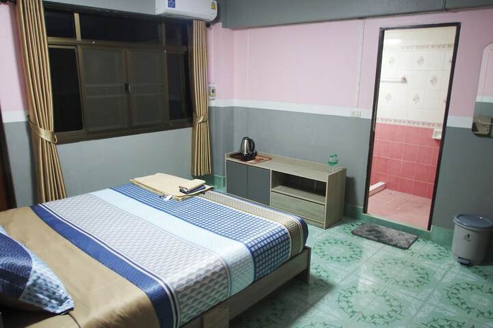 Room 2 of 19