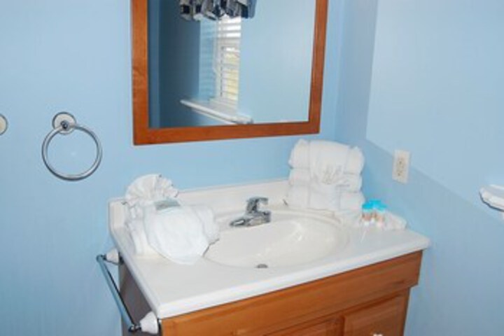 Room 7 of 36