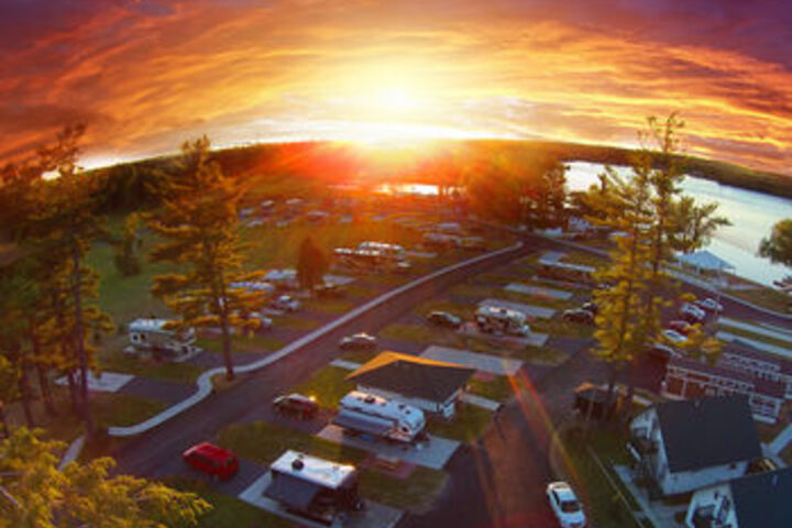 Exterior of Swan Bay Resort 1000 Islands Premier RV Park & Marina