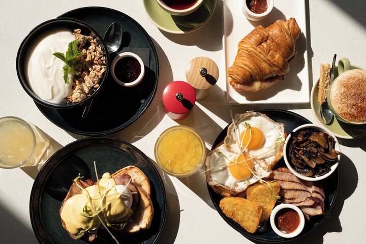 Breakfast/Coffee Service 119 of 130