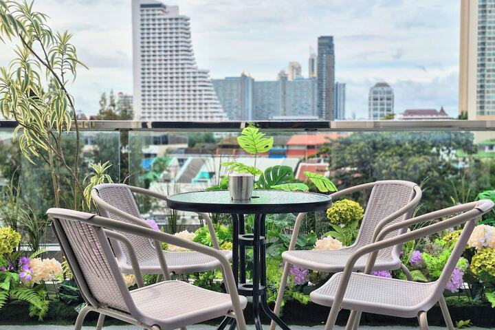 Terrace/Patio 72 of 168