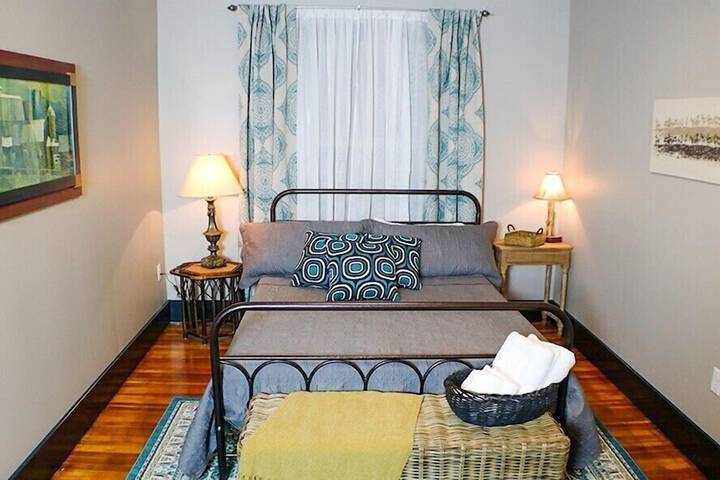 Room 5 of 29