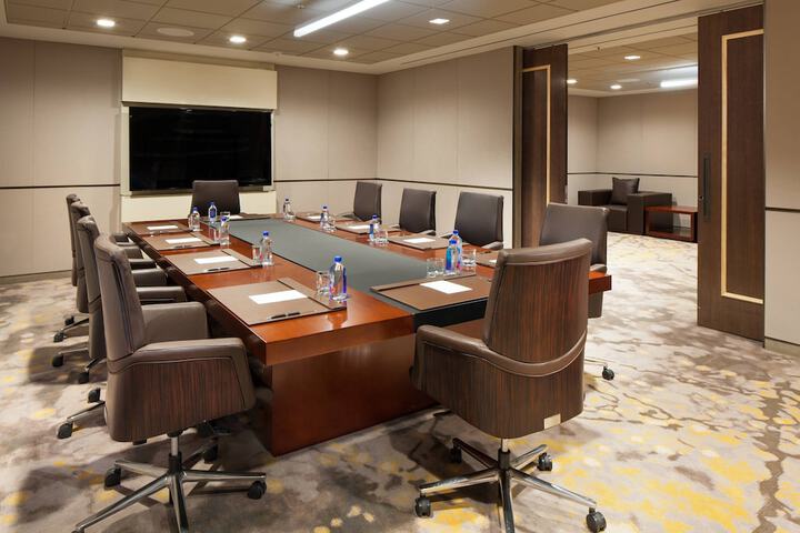 Meeting facility
