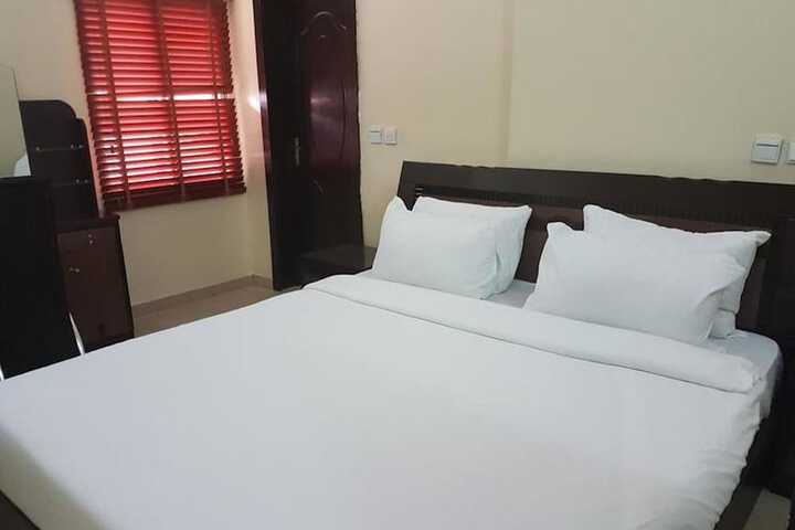 Room 3 of 22