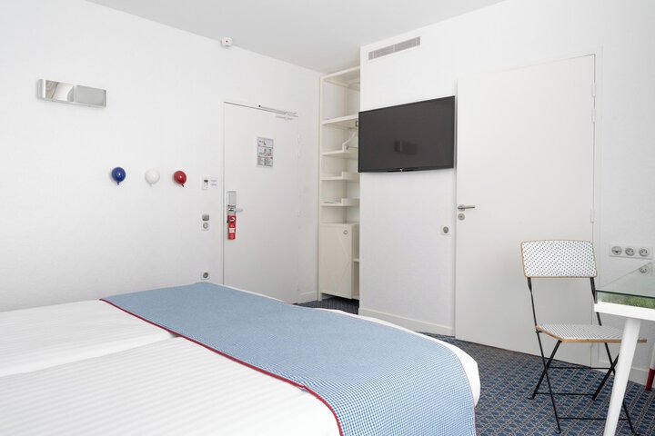 Room 57 of 114