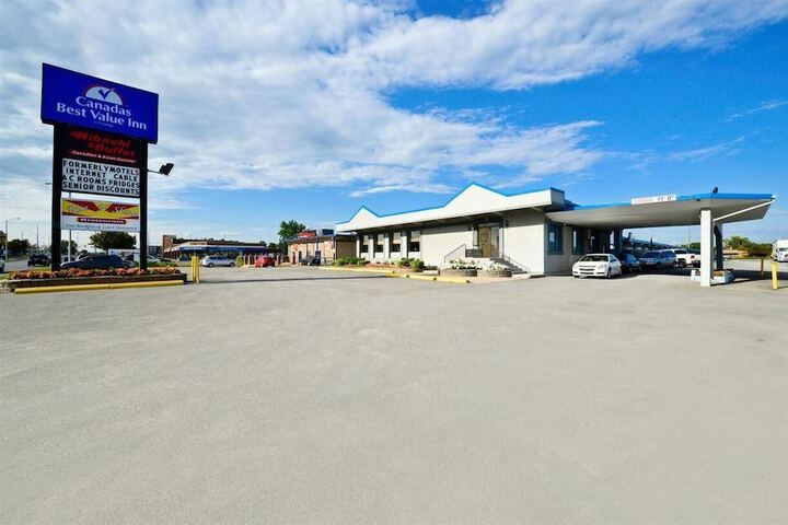 Hotel Entry