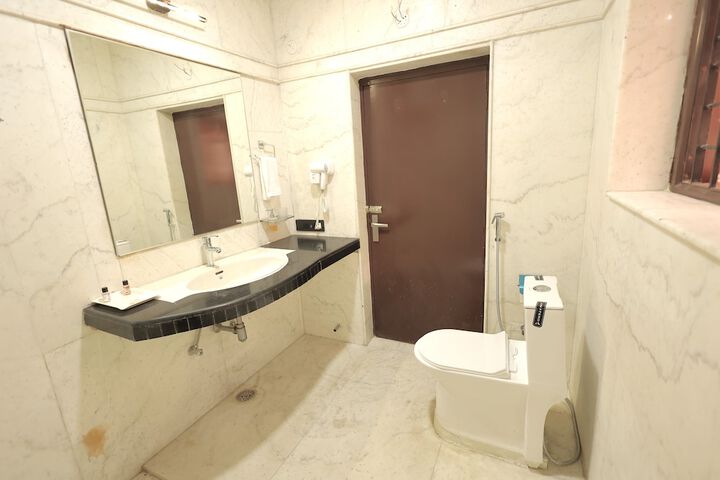 Room 40 of 63