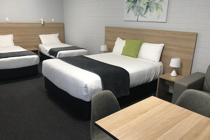 Room 12 of 65