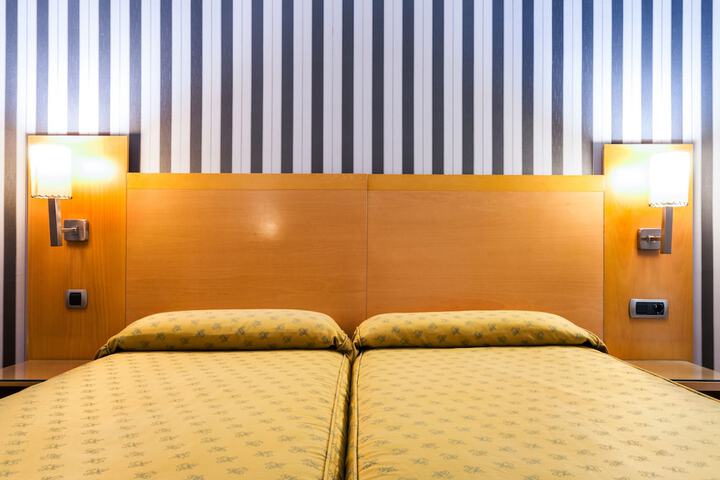 Room 11 of 73