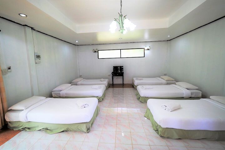 Room 10 of 52