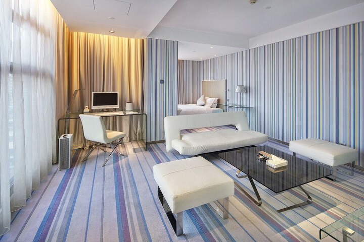 Room 20 of 167